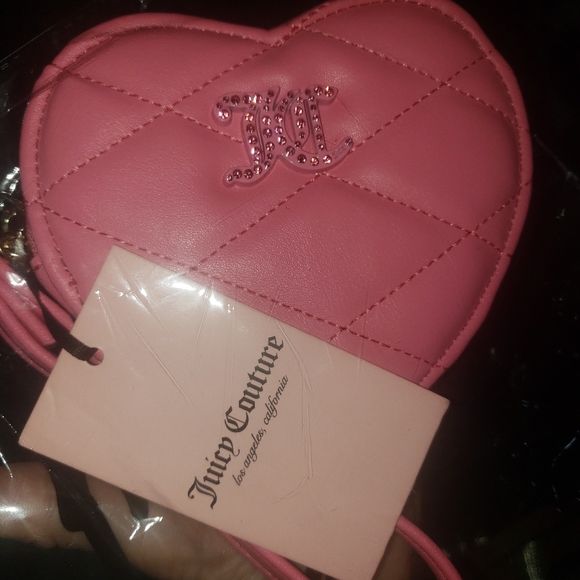 JUICY COUTURE NWT HEART WRISTLET NWT - Picture 2 of 4